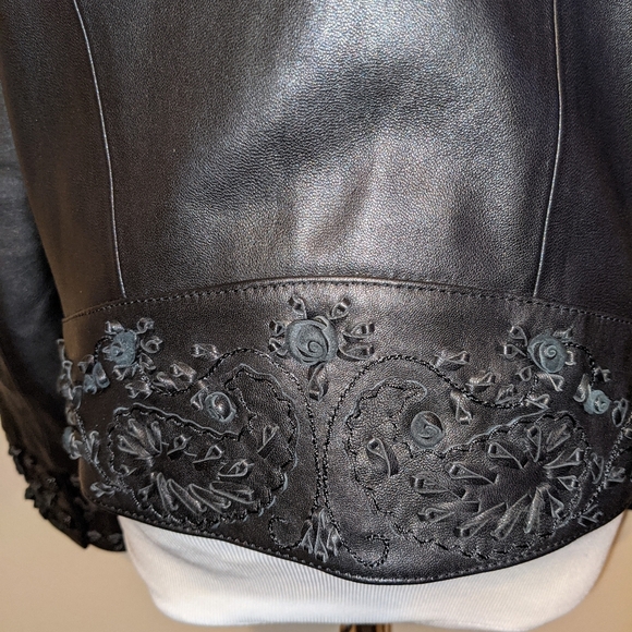Rare Vintageg ST. JOHN Sport by Marie Gray Embroidered Leather Applique … - Picture 13 of 14